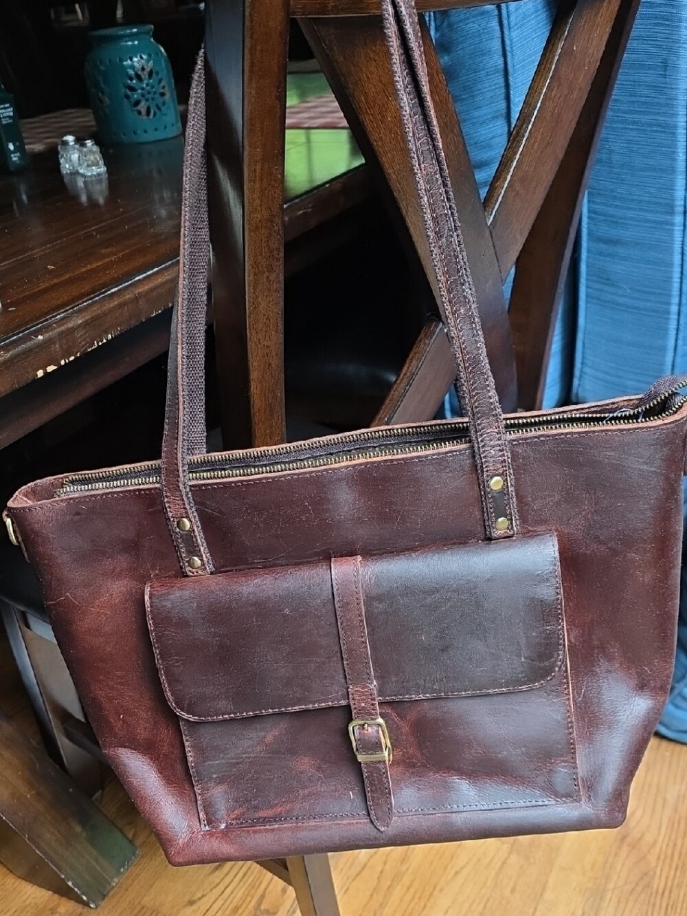 Classic Brown Leather Tote Bag with Front Pocket